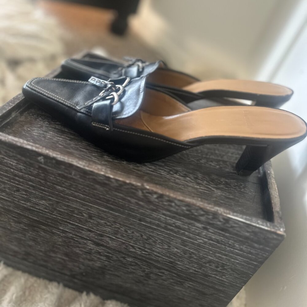 Shoes - Picture 7 of 7
